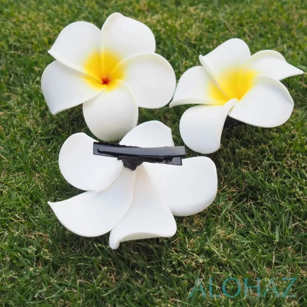 White lucky plumeria hawaiian flower hair clip - alohaz