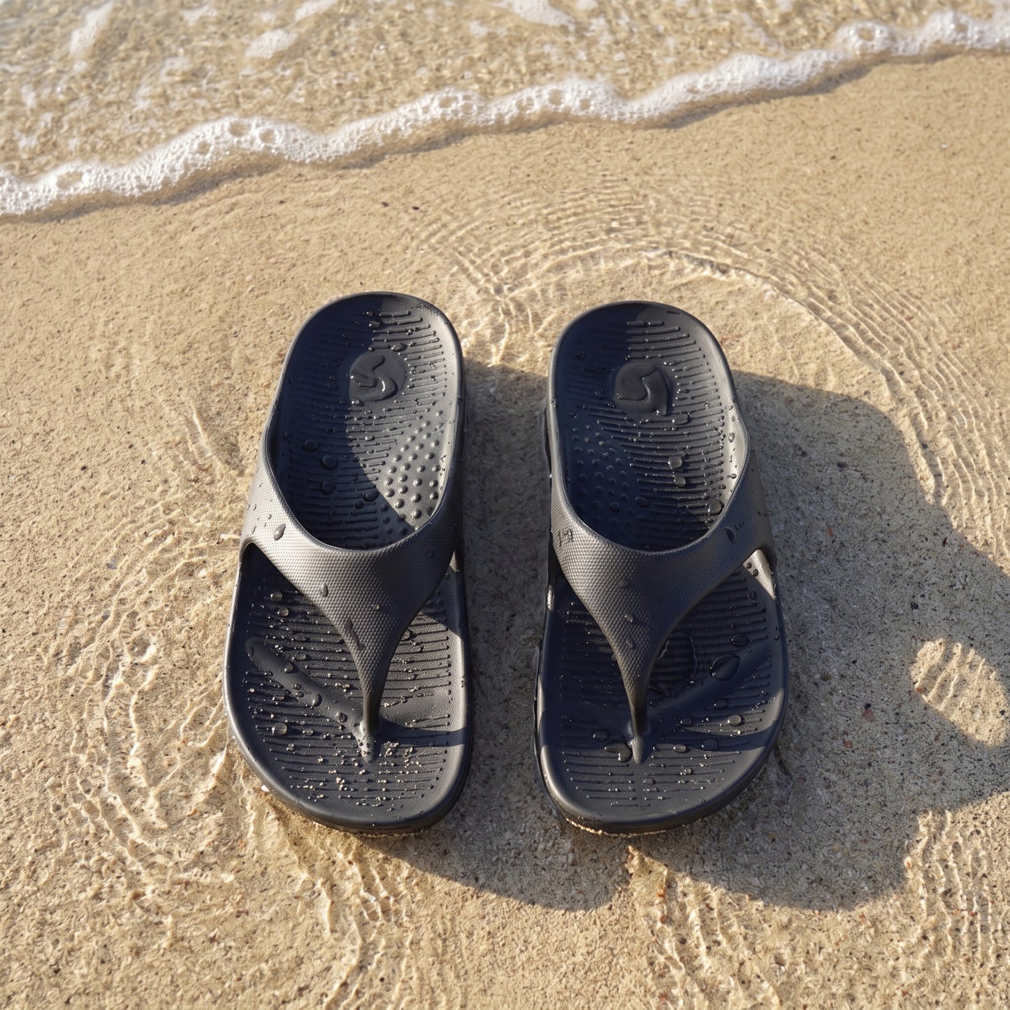 black flip™ -  pali hawaii flip flops