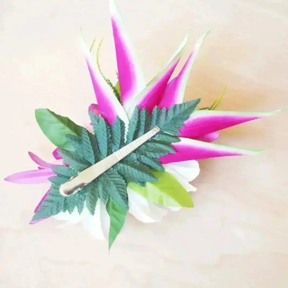 Laka purple hawaiian flower hair clip