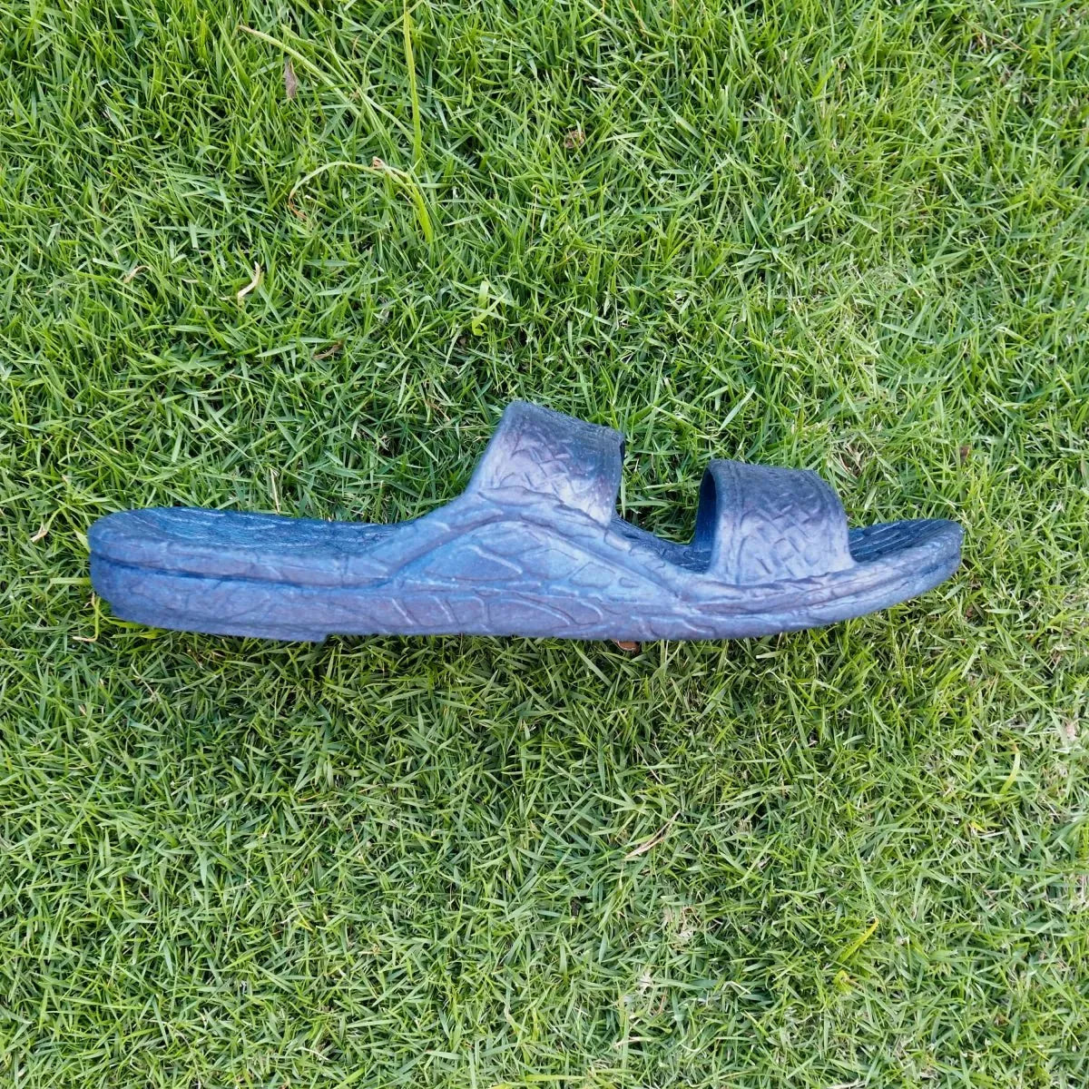 Navy blue classic jandals® - pali hawaii jesus sandals