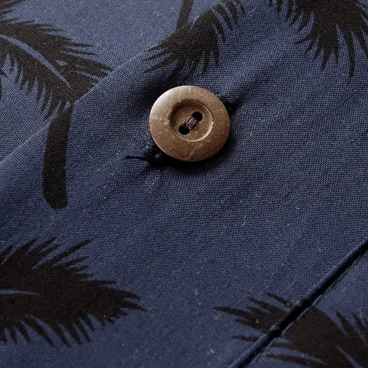 Palm breeze black hawaiian rayon shirt - alohaz