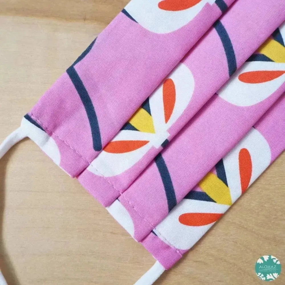 Pleated face mask + pocket + adjustable loop ~ pink summer