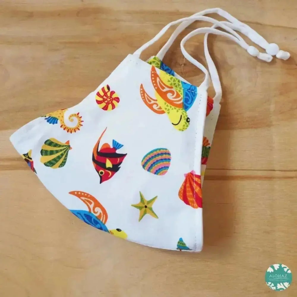 Pocket face mask + adjustable loops ~ white sea creatures
