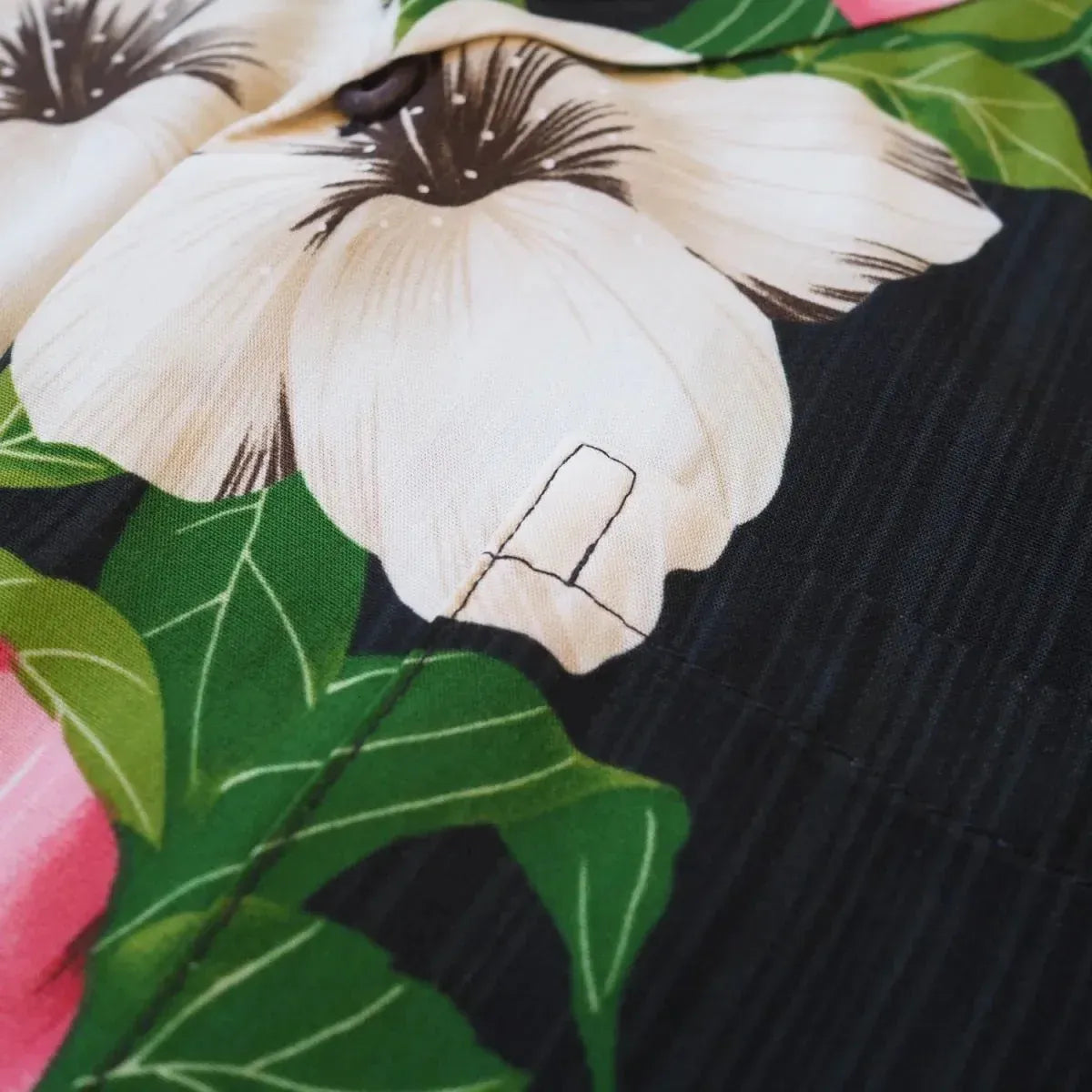 Vintage aloha black hawaiian rayon shirt - alohaz